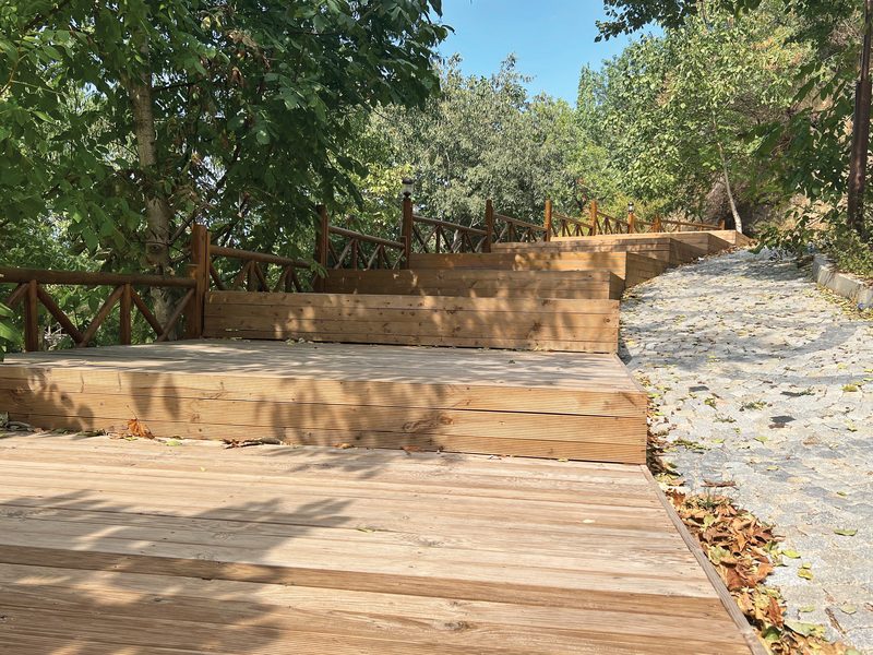 Ahşap Platformlu Merdiven Soma / MANİSA